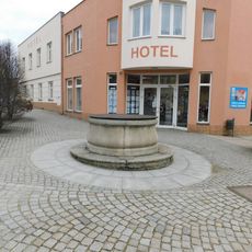 Kašna v ulici Na baště v Telči