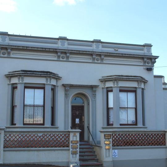 11 Mostyn Street, Castlemaine