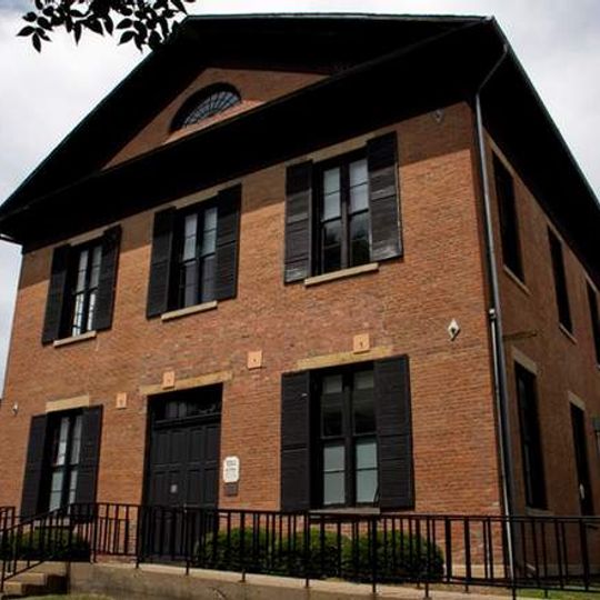 Van Buren County Courthouse