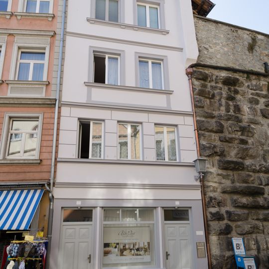 Ehemaliges Wachhäuschen neben der Heidenmauer