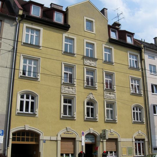 Mietshaus