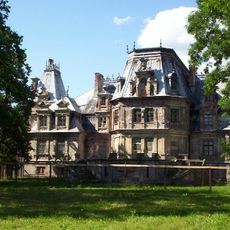 Guzów Palace