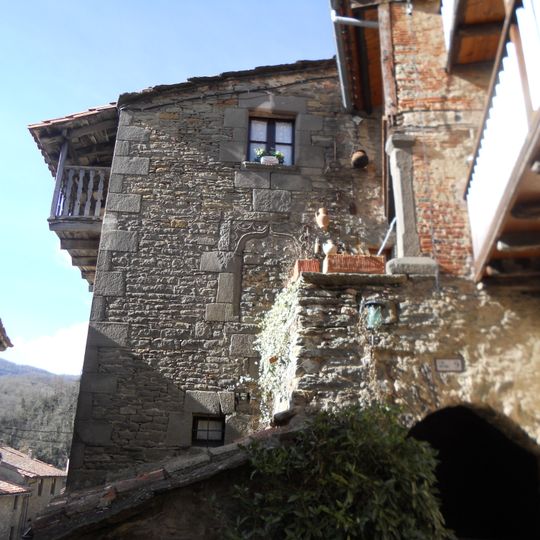 Habitatges al carrer del Fossar, 15-19