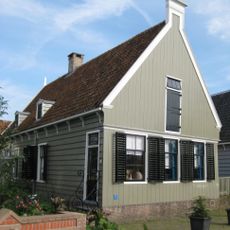 Havenrak 1, Broek in Waterland