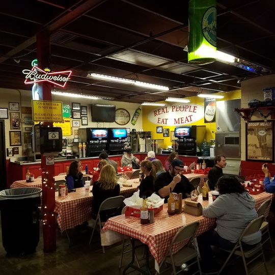 Rudy's "Country Store" and Bar-B-Q