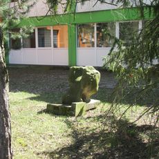 Socha Labuť v Šumperku na Erbenově ulici