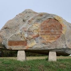 Stèle commémorative Paul et Yvonne Nicolas