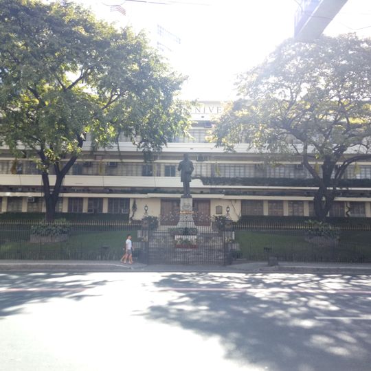 José Rizal University