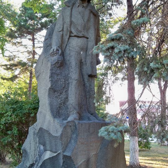 Volodya Dubinin monument in Kerch