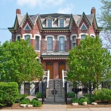 Broadway Historic District