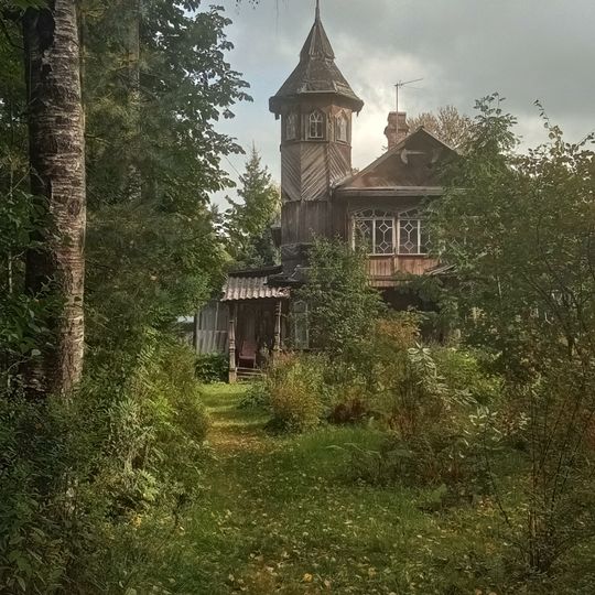 Shkolnaya street 6, Pesochny