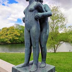 Statue