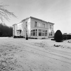 Huis te Maarn: park- en tuinaanleg