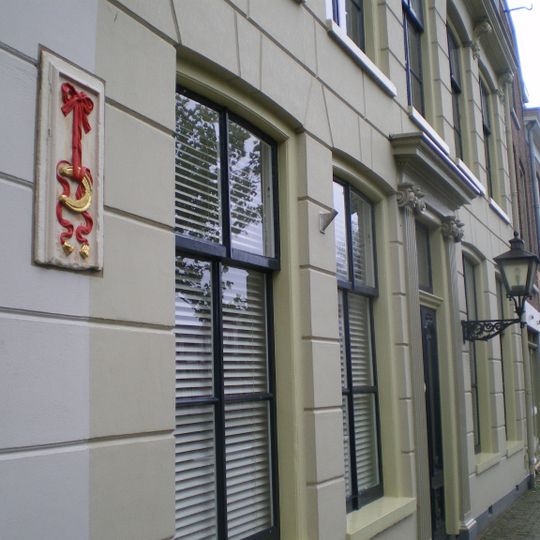 Eebuurt 10, Leeuwarden