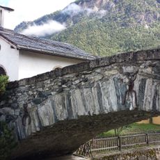 Bridge and chapel