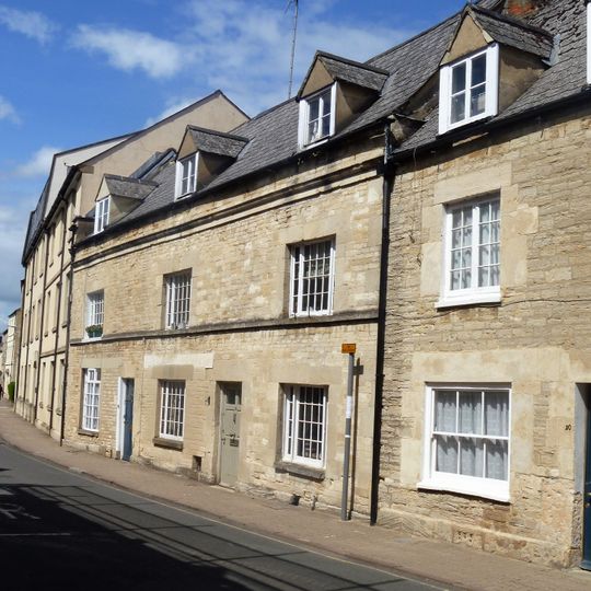 22 And 24, Dollar Street