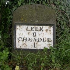 Milestone, Harewood, NW of roundabout