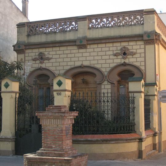 House in carrer Berenguer III, 100