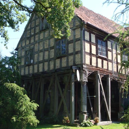 Dom podcieniowy nr 51/52