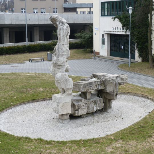 Fontána s plastikou Otvírání studánek v Pisárkách