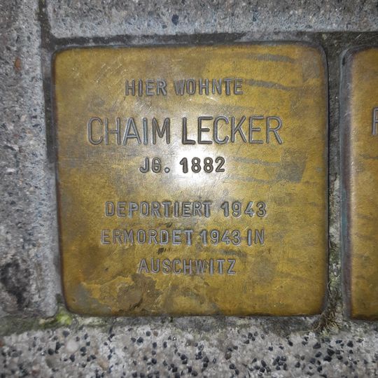 Stolperstein en memoria de Chaim Lecker