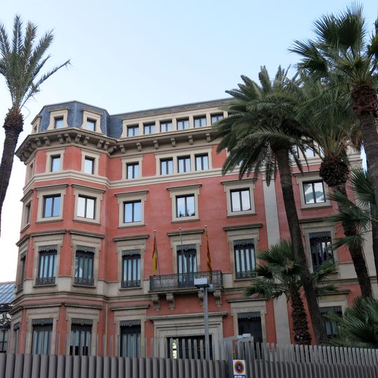 Palau del Marquès de Santa Isabel