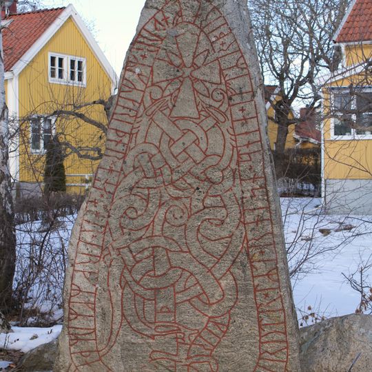 Upplands runinskrifter 60, Ängbystenen