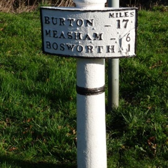Milepost Opposite Hillrise At Ngr 402049