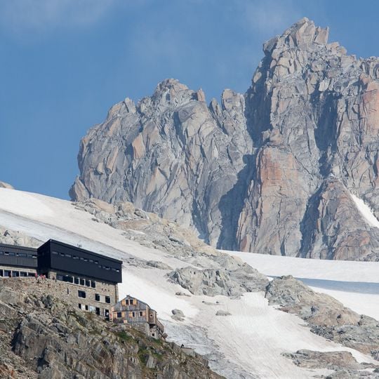 Albert Premier Hut