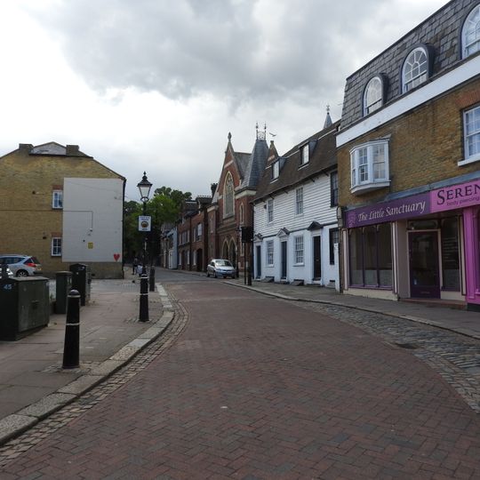 2,4 And 6, Crow Lane