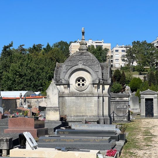 Chapelle funéraire de la famille Civiale