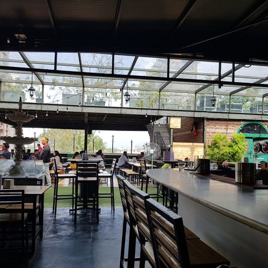 Sherlock's Lounge & Kitchen Yelahanka