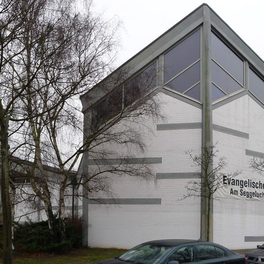 Kirche am Seggeluchbecken