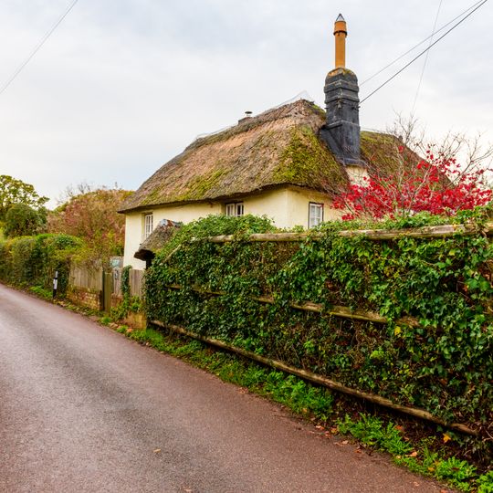 Knowle Cross Cottage