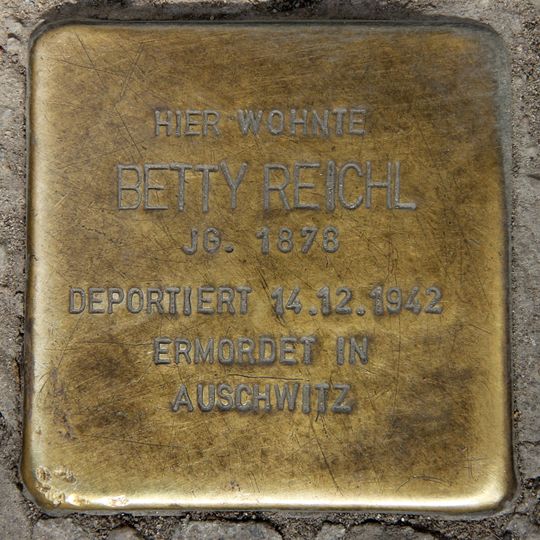 Stolperstein dedicated to Betty Reichl