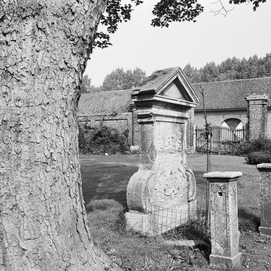 Kasteel Lemiers: grafmonument