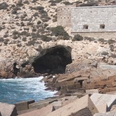 Cueva de los Aviones