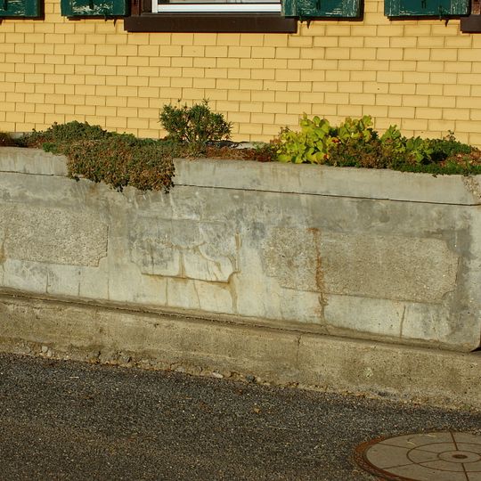 Former fountain farmhouse Niederbottigenweg 96
