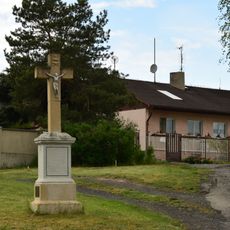 Kříž u domu 11 v Bílencích