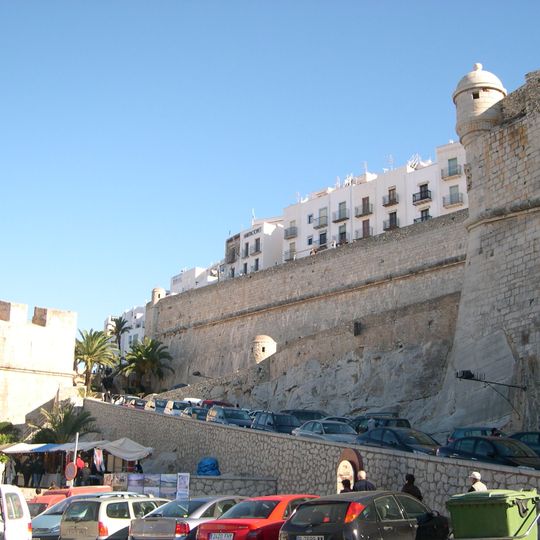 Peníscola city walls