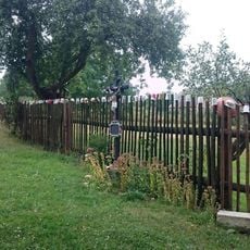 Kříž východně od Křekovic