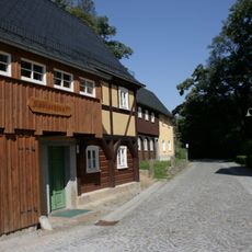 Wohnhaus mit Oberlaube Schulstraße 13
