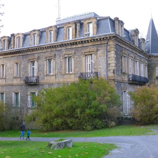 Arrizuriaga jauregia