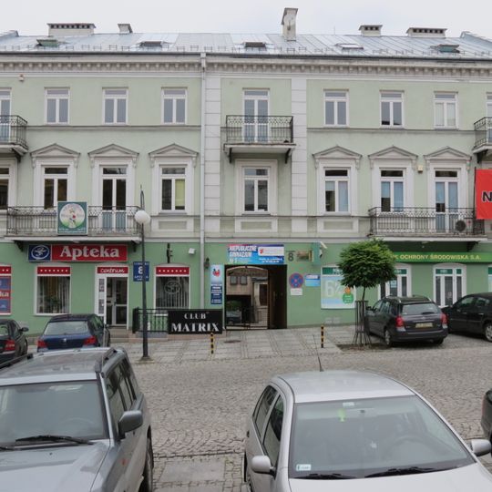 Elewacje frontowe i piwnice kamienicy i oficyny