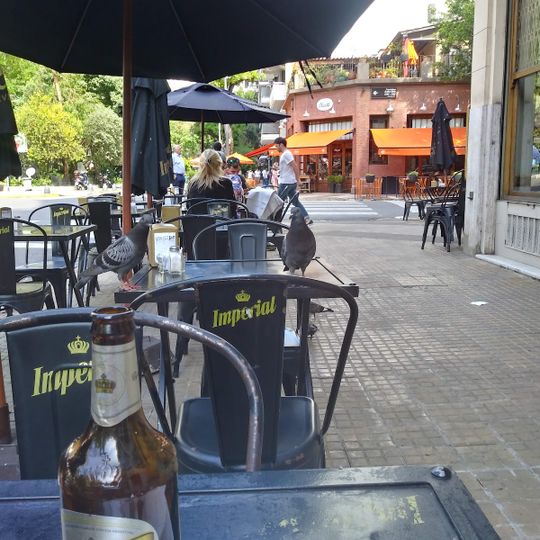 Voulez Bar