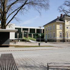 Villa Czerwenka samt Ausstattung und Gartenzaun