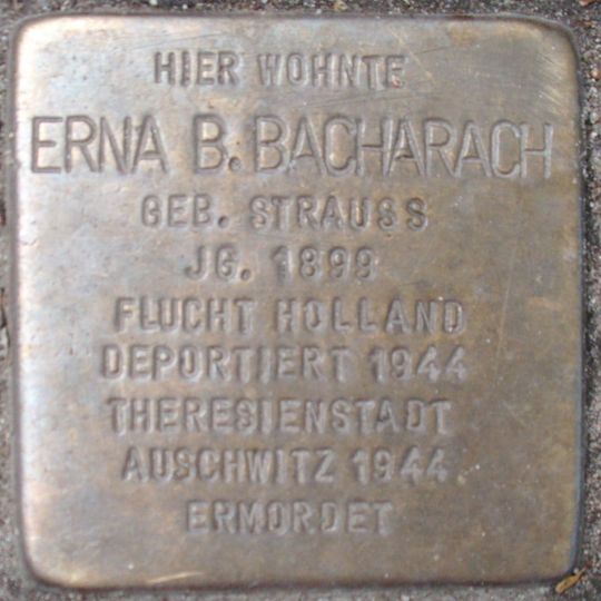 Stolperstein en memoria de Erna B. Bacharach
