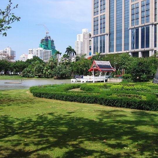 Benjasiri Park