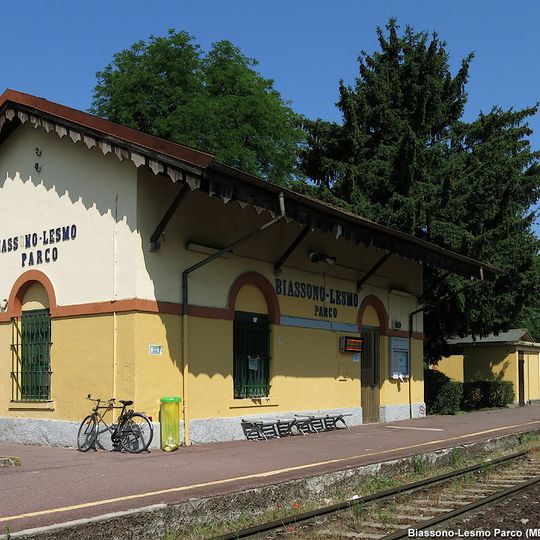 Biassono-Lesmo Parco railway halt