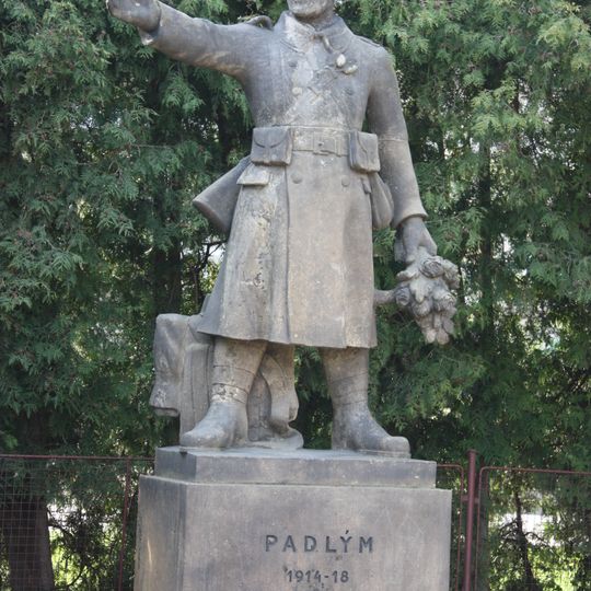 Pomník padlým ve svět. válkách v Roztokách u Prahy